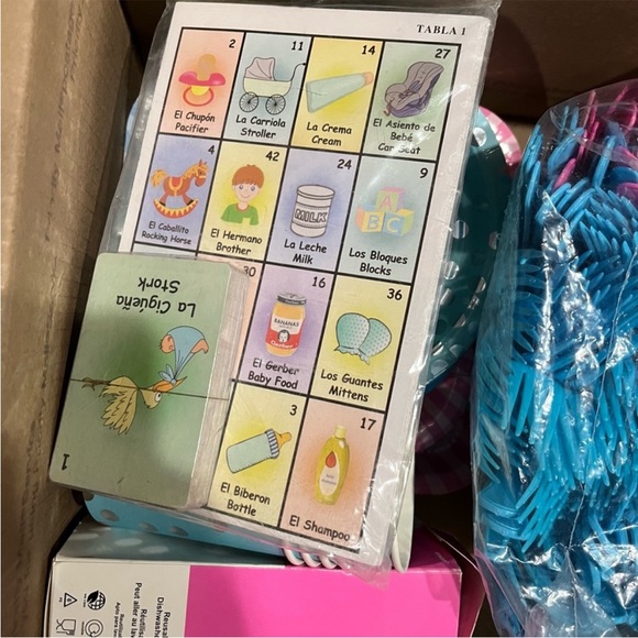 Baby Shower Game/Bingo with baby shower kit. Perfect for the party. - Picture 2 of 5